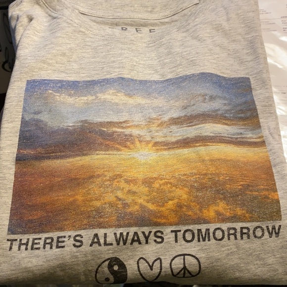 SALE FREE STATE (There’s always tomorrow) Tee SzS NWT - Picture 1 of 6